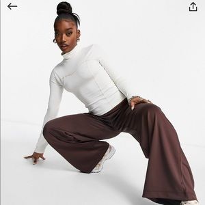 ASYOU white turtleneck with cream stitching long sleeve